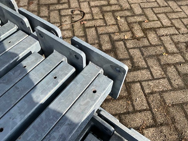 Staander verzinkt (2590mm) (85x) - afbeelding 7 van  8