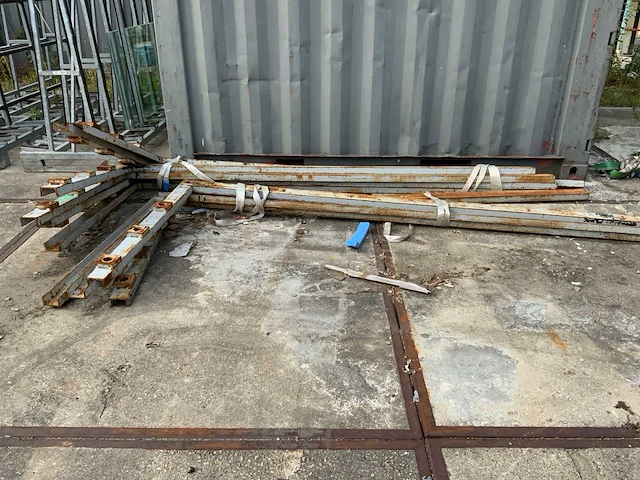 Staanders (10x) - afbeelding 1 van  2
