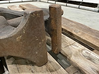 Staart - bankschroef - afbeelding 5 van  6