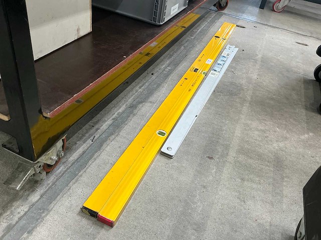 Stabiele waterpas (2x) - afbeelding 1 van  3