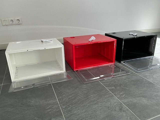 Stack a box sneaker display box (500x) - afbeelding 3 van  4