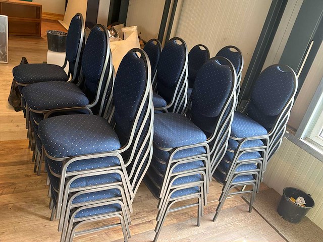 Stack chair (68x) - afbeelding 3 van  3