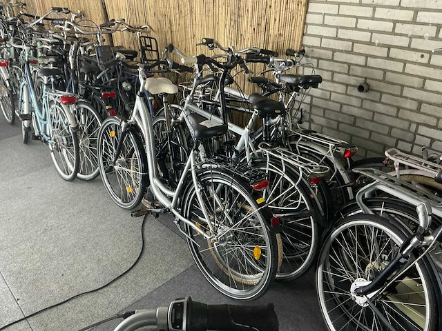 Stadsfiets (6x) - afbeelding 1 van  9