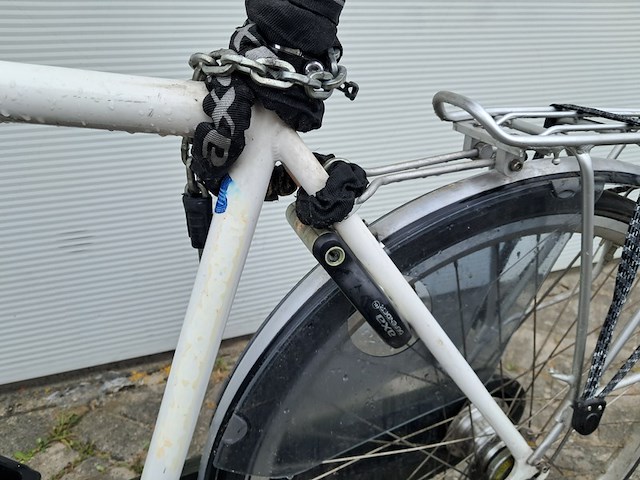 Stadsfiets, wit - afbeelding 8 van  13