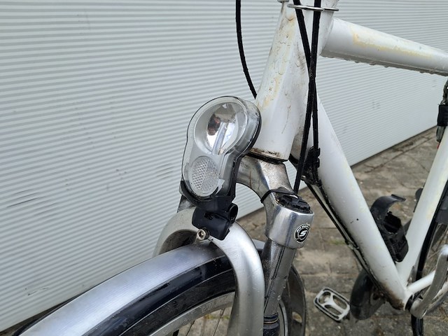Stadsfiets, wit - afbeelding 11 van  13
