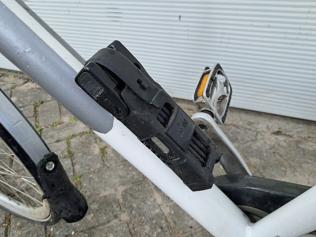 Stadsfiets, wit - afbeelding 12 van  14