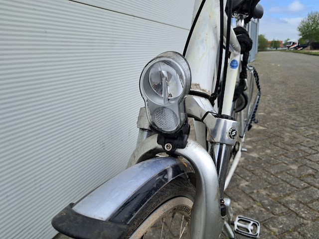 Stadsfiets, wit - afbeelding 13 van  14