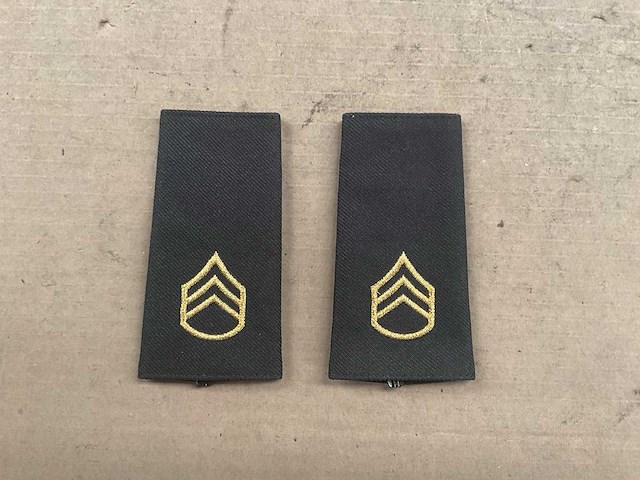 Staff sgt epaulet e-6 male (15x) - afbeelding 1 van  4