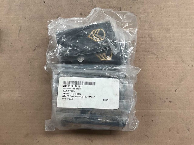 Staff sgt epaulet e-6 male (15x) - afbeelding 4 van  4
