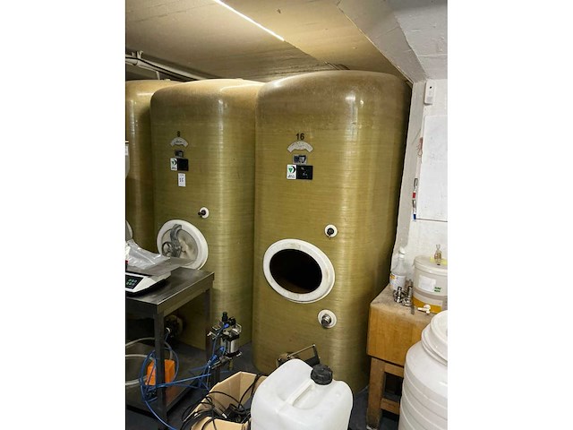 Staffelstein kunststof vergistingtank 3000liter (2x) - afbeelding 7 van  7