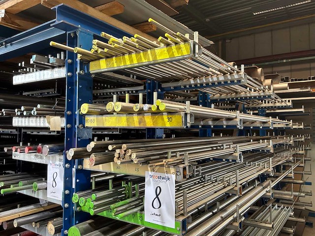 Stafmateriaal voorraad - afbeelding 2 van  7