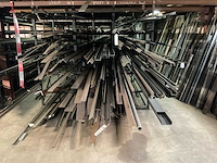 Stafmateriaal - afbeelding 1 van  5