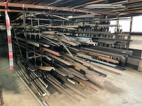 Stafmateriaal - afbeelding 2 van  5