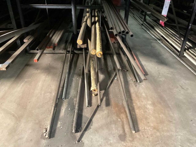 Stafmateriaal - afbeelding 6 van  7