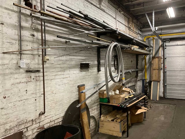 Stafmateriaal - afbeelding 1 van  23