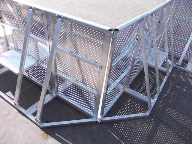 Stagebarrier hoek (4x) - afbeelding 1 van  2