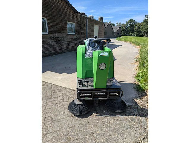Stahlfest - 2026 - sf88-40ros - zelfrijdende veegmachine - afbeelding 10 van  10