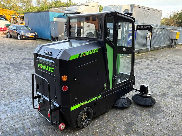Stahlfest s150-50 zelfrijdende veegmachine - afbeelding 14 van  18
