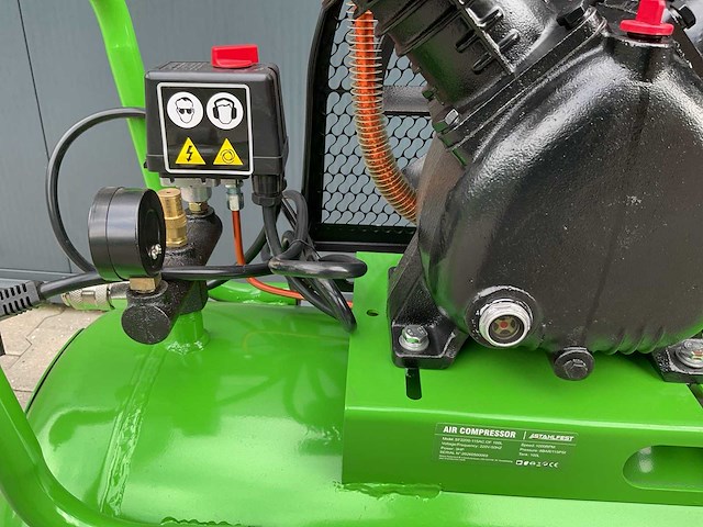Stahlfest sf2200-115ac.0f 100l luchtcompressor - afbeelding 45 van  47