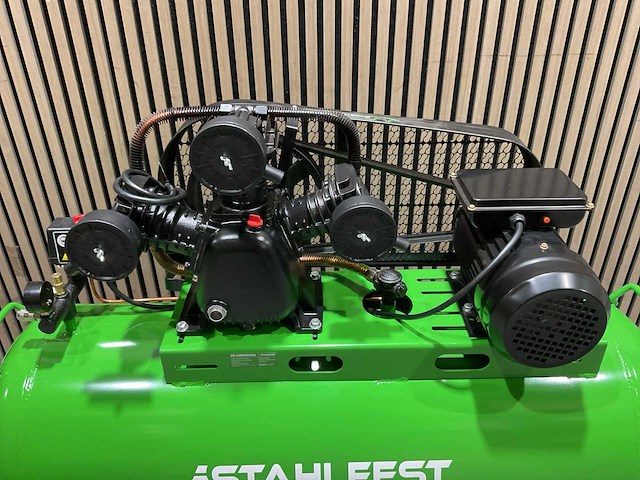 Stahlfest sfac3000-115 200l luchtcompressor - afbeelding 56 van  56