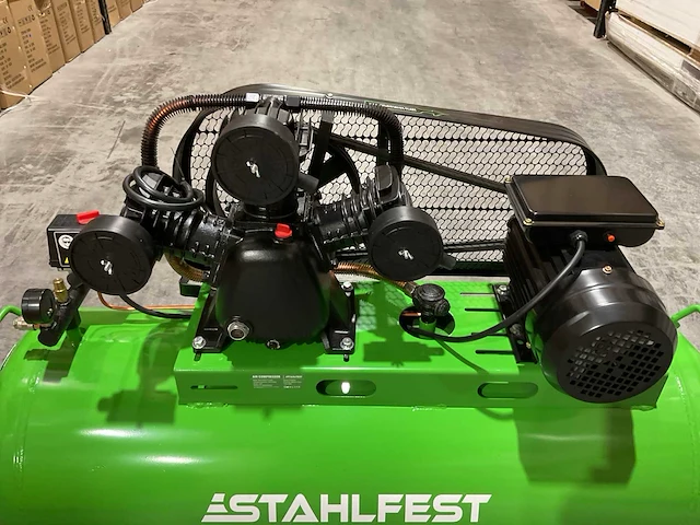 Stahlfest sfac3000-115 200l luchtcompressor - afbeelding 17 van  56