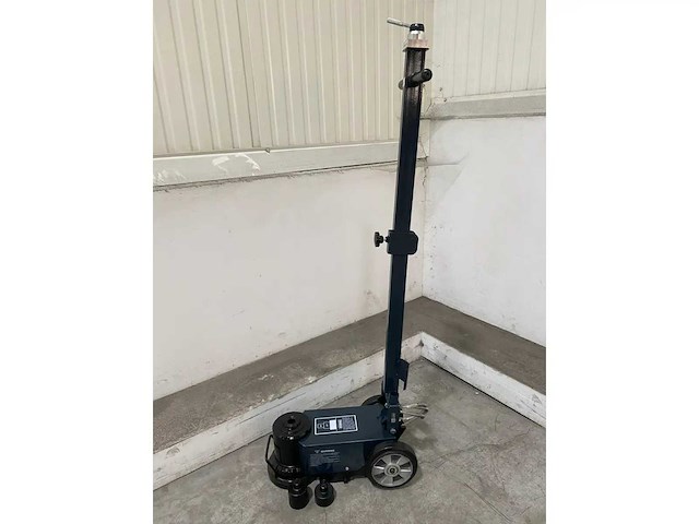 Stahlgruppe - 2025 - hydrolic 50-tons - garagekrik - afbeelding 9 van  11