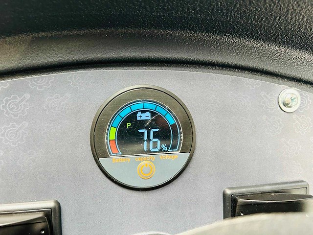 Stahlgruppe - 2025 - sgs100 - straatveegmachine - afbeelding 9 van  23