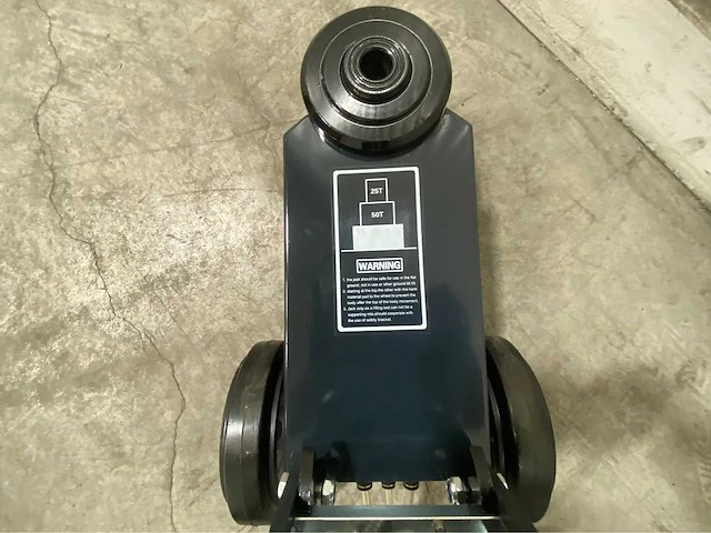 Stahlgruppe - 2026 - hydrolic 50-tons - garagekrik - afbeelding 8 van  8