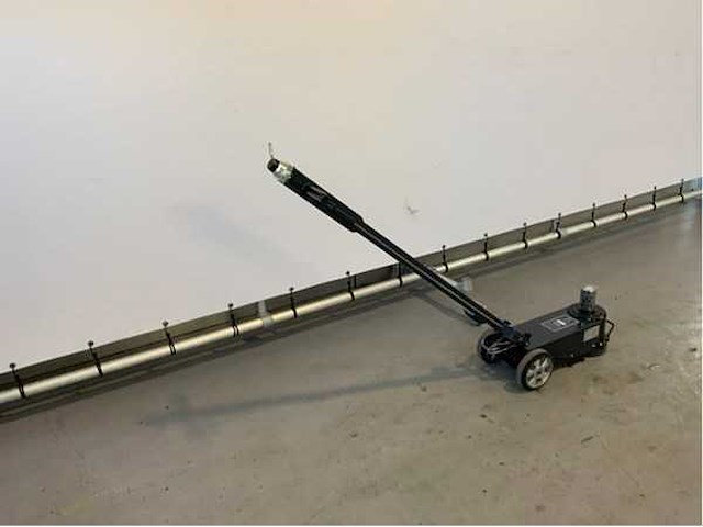 Stahlgruppe - 2026 - hydrolic 80-tons - garagekrik - afbeelding 10 van  12