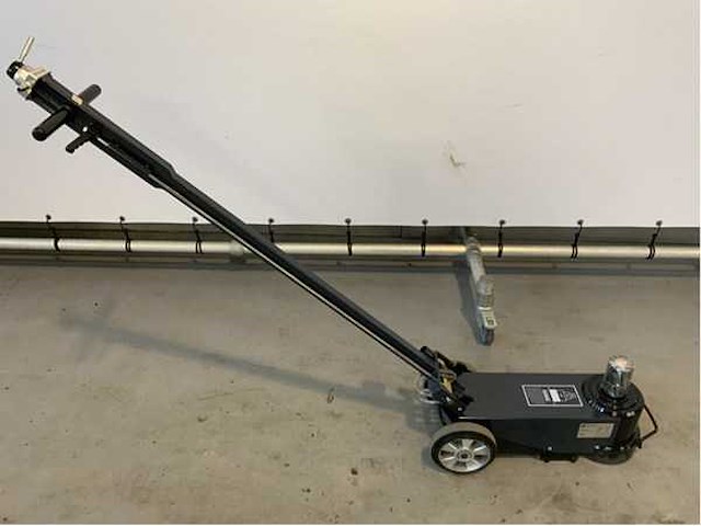 Stahlgruppe - 2026 - hydrolic 80-tons - garagekrik - afbeelding 7 van  12