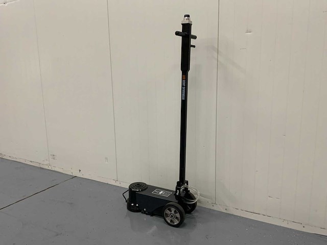 Stahlgruppe - garagekrik 80t pneumatisch hydraulisch - afbeelding 1 van  3