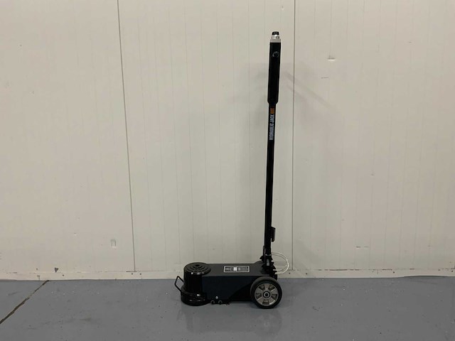 Stahlgruppe - garagekrik 80t pneumatisch hydraulisch - afbeelding 1 van  6