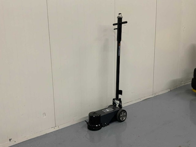 Stahlgruppe - garagekrik 80t pneumatisch hydraulisch - afbeelding 2 van  9