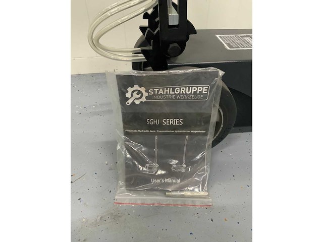 Stahlgruppe - garagekrik 80t pneumatisch hydraulisch - afbeelding 8 van  9