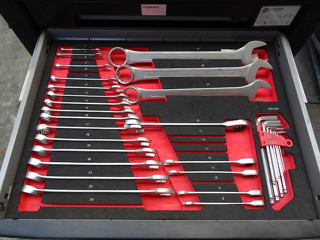 Stahlgruppe - gereedschapswagen met inhoud - afbeelding 3 van  8