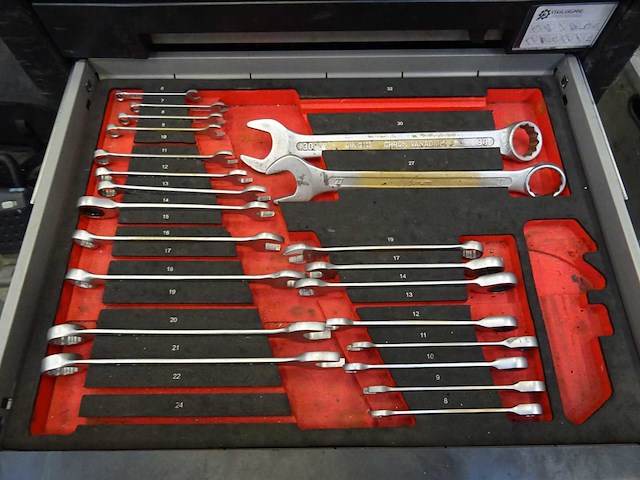 Stahlgruppe - gereedschapswagen met inhoud - afbeelding 3 van  8