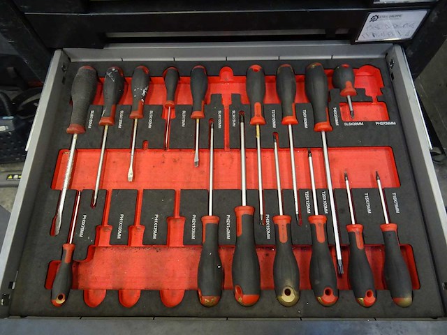 Stahlgruppe - gereedschapswagen met inhoud - afbeelding 4 van  8