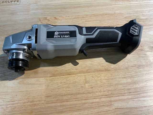 Stahlgruppe - powertool set, schroefmachine, boormachine, slagmoersleutel, haakse slijper, 2 accu’s - afbeelding 11 van  17