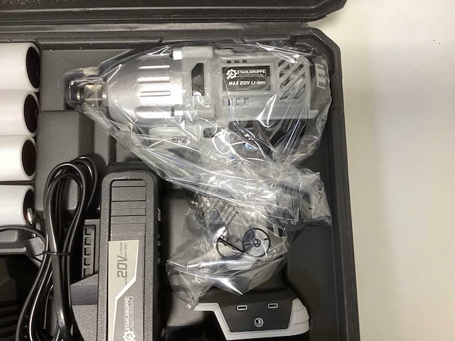 Stahlgruppe 20v accu slagmoersleutel - incl. 2x 20v accu + acculader + krachtdoppen in koffer - afbeelding 4 van  10