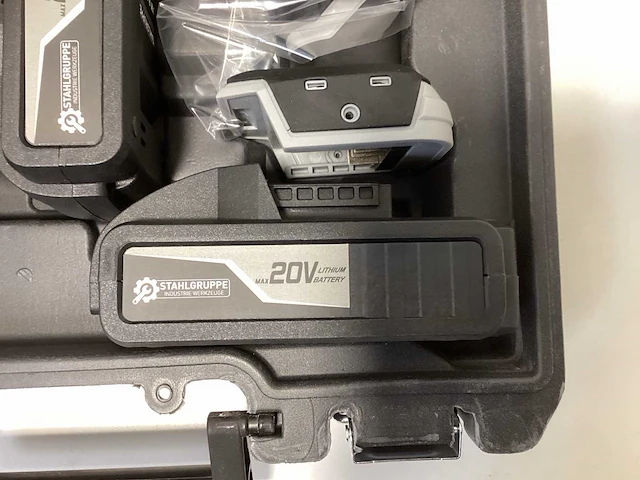 Stahlgruppe 20v accu slagmoersleutel - incl. 2x 20v accu + acculader + krachtdoppen in koffer - afbeelding 7 van  10