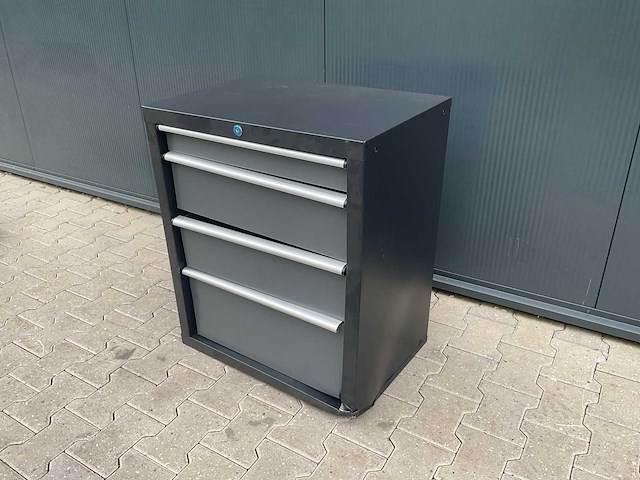 Stahlgruppe opslagkast beschadigd werkbank - afbeelding 2 van  6