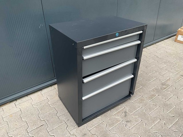 Stahlgruppe opslagkast beschadigd werkbank - afbeelding 3 van  6