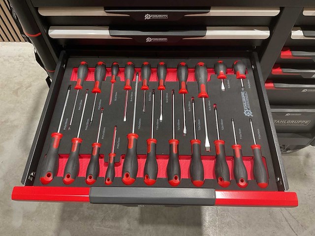 Stahlgruppe sg24 rood gereedschapswagen - afbeelding 45 van  78