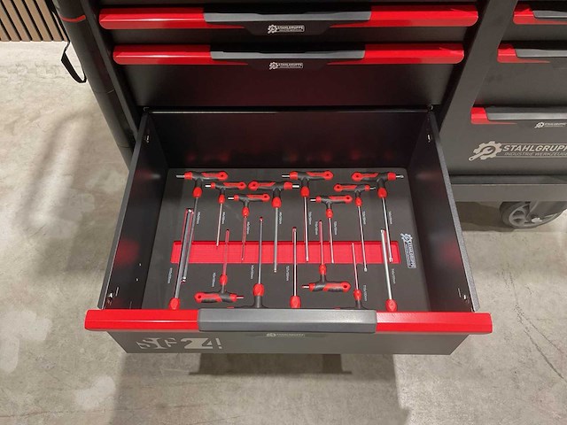 Stahlgruppe sg24 rood gereedschapswagen - afbeelding 77 van  78