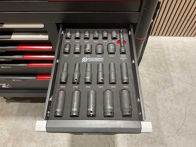 Stahlgruppe sg24 rood gereedschapswagen - afbeelding 63 van  63