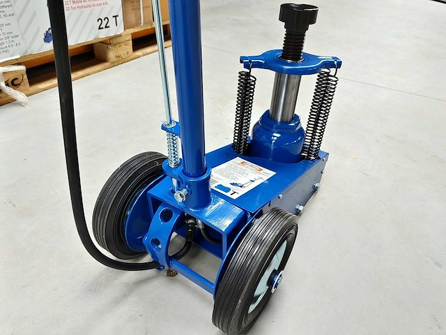 Stahlkaiser - 2025 - hydraulisch - garagekrik 30 ton - afbeelding 2 van  6