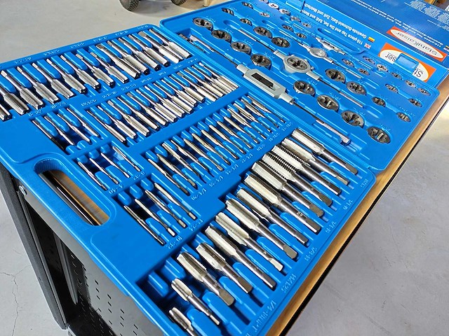 Stahlkaiser - 2025 - metric 110 dlg - draadsnijset - afbeelding 1 van  4