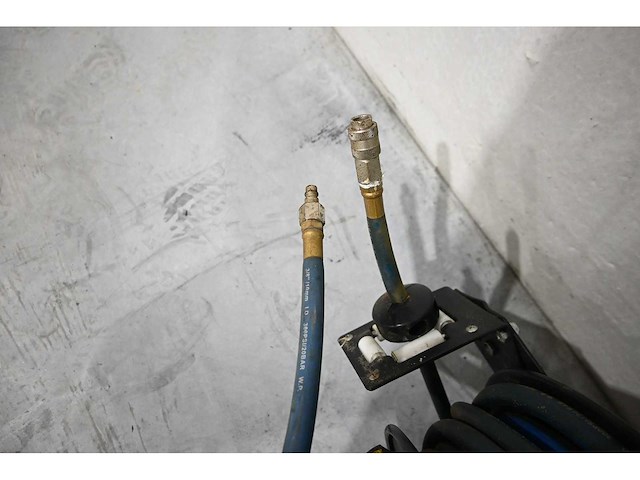 Stahlkaiser 50’ x 3/8 psi luchtslanghaspel - afbeelding 4 van  4