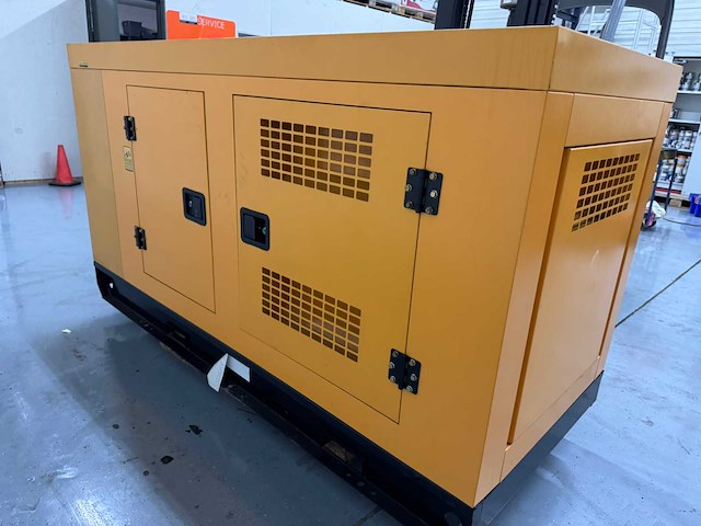 Stahltech 70kva stroomaggregaat / generator diesel - afbeelding 10 van  14