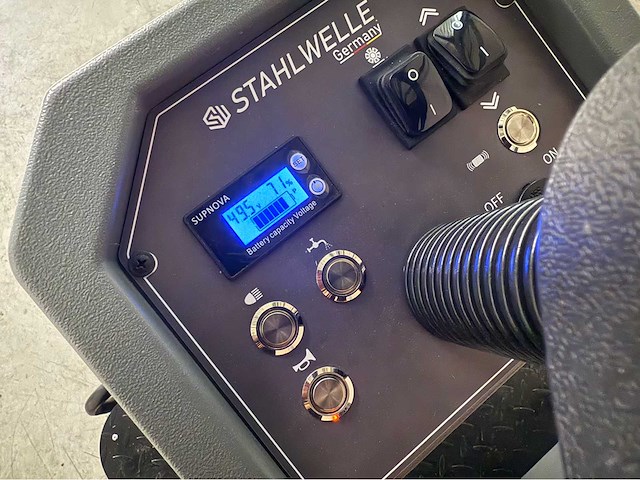 Stahlwelle ecoclean zelfrijdende veegmachine - afbeelding 9 van  32